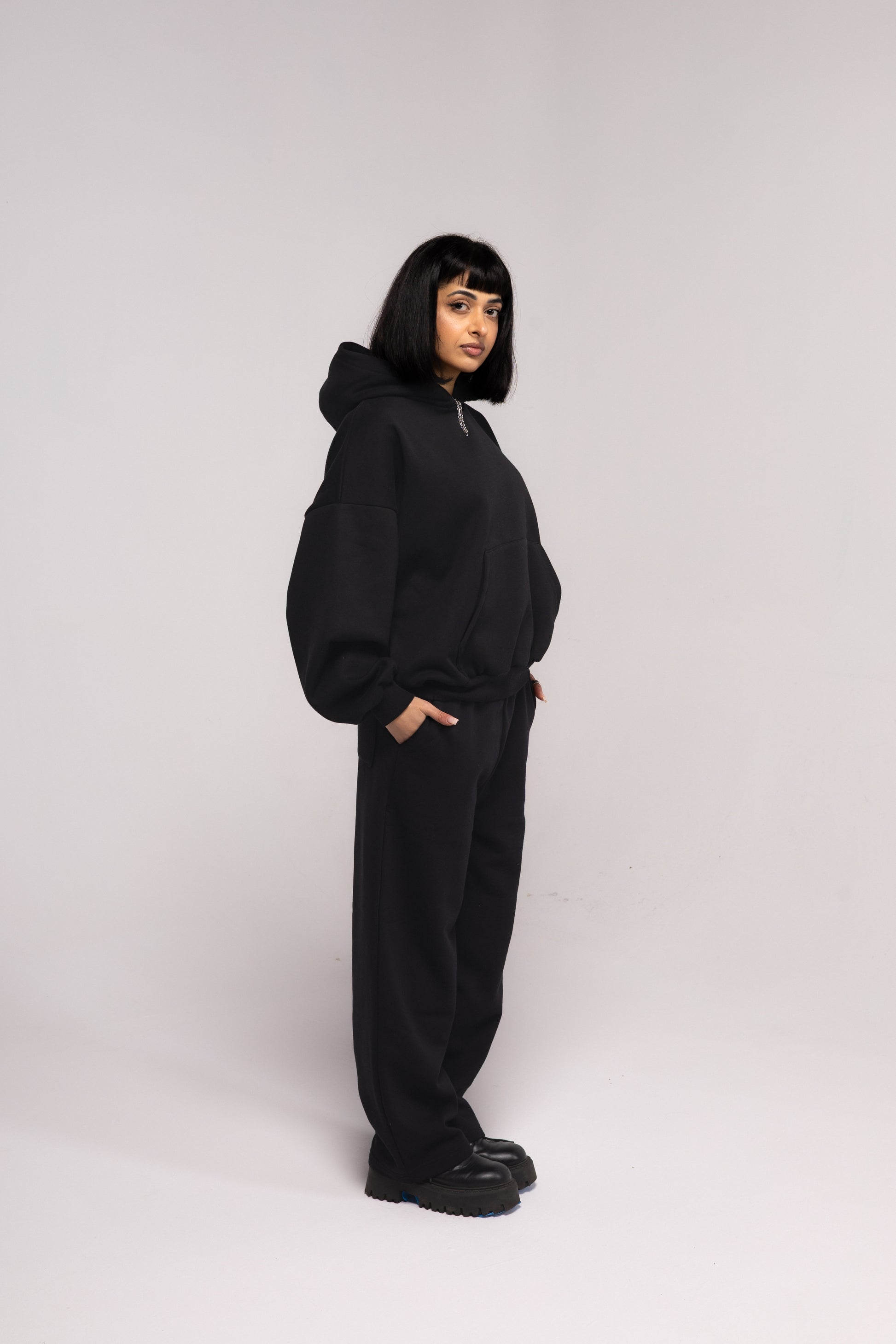 Noir Basic Baggy Sweatpants